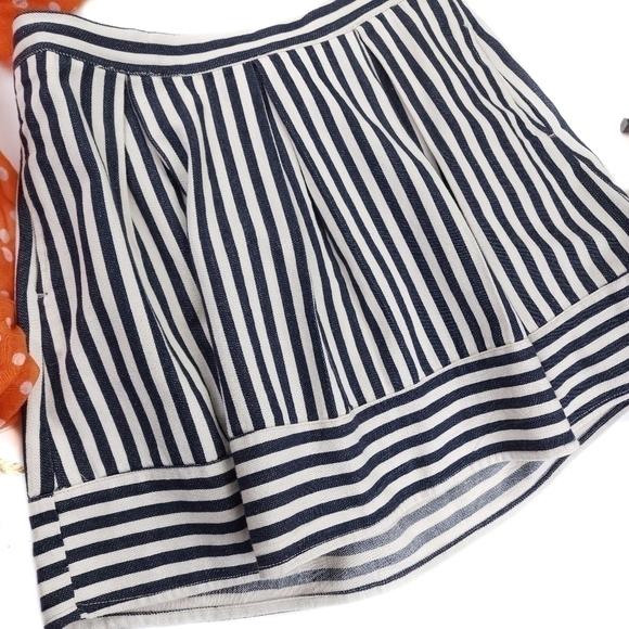Life in Progress Navy Off-White Stripe Cotton Poly Skirt Sz Large - Picture 8 of 9